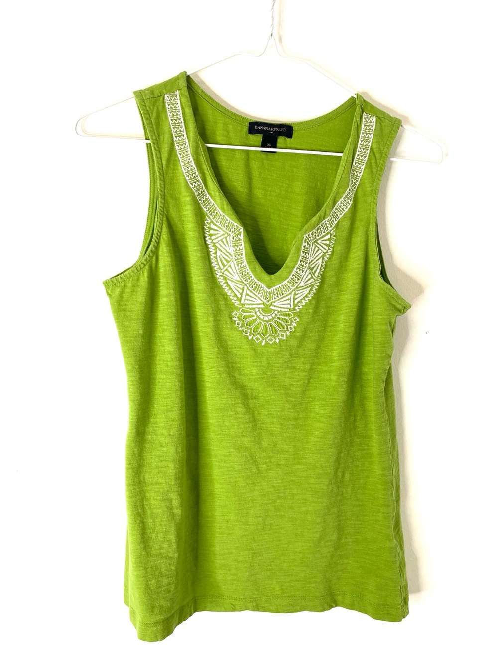 Banana Republic Lime Green Embroidered Cotton V Neck Boho Tank Top